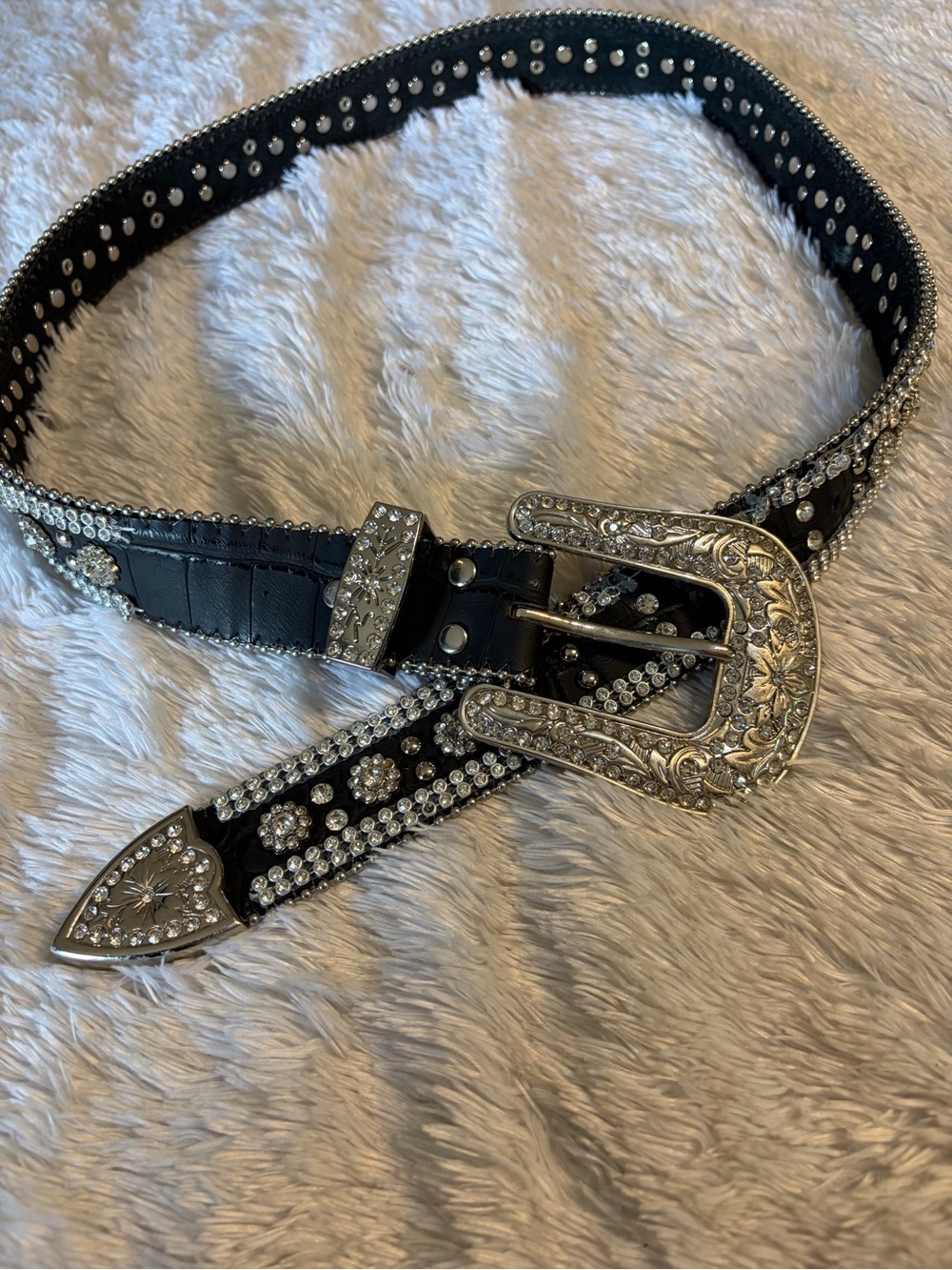 LG Black Ángel Ranch Rhinestone Western-Style Belt with Silver Ornate Buckle